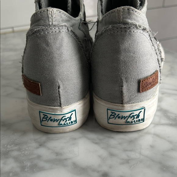 Blowfish Women's Gray Casual Sneakers - Picture 2 of 3